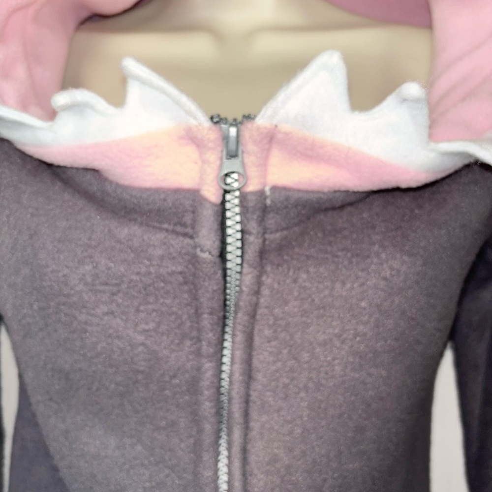 Shark Hoodie with full zipper - Picture 4 of 9